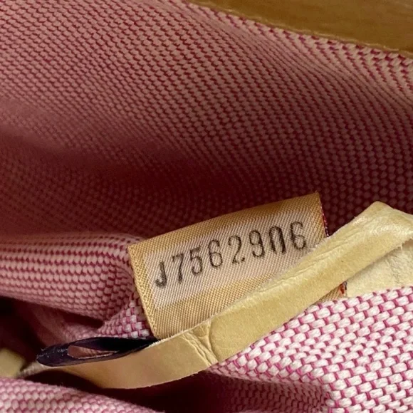 Dooney & Bourke Croc-Embossed Tote NWOT - Picture 4 of 9